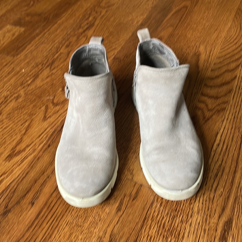 Ecco Ankle Boots size 8